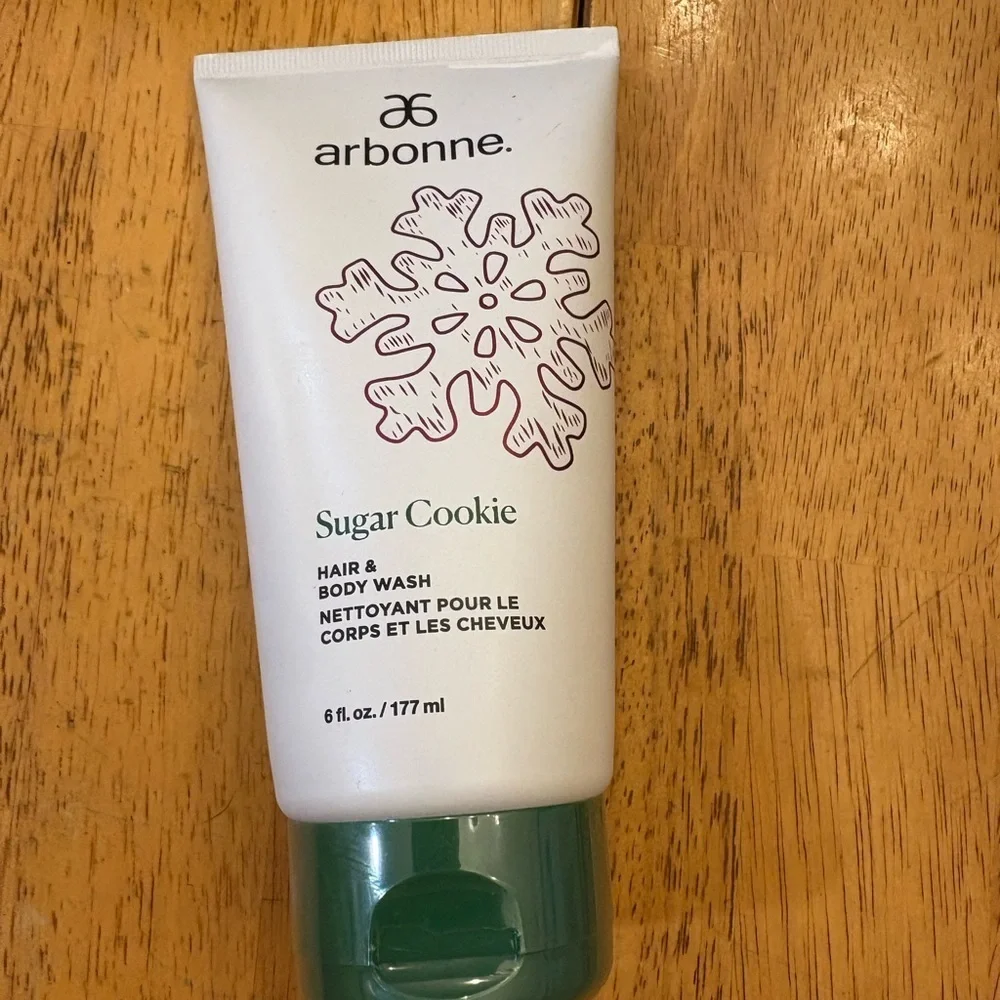 Arbonne Sugar Cookie Hair & Body Wash - White and Green
